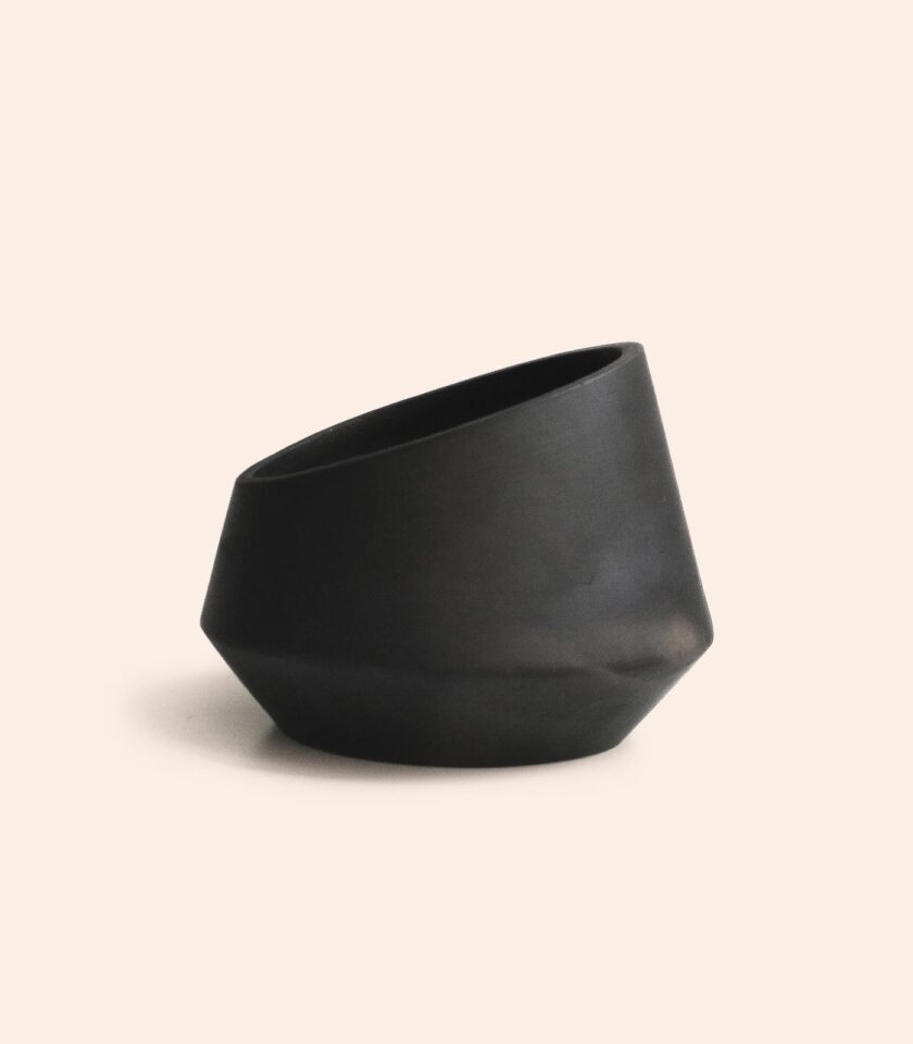 Alguidar-L-black-pottery-by-Bisarro-Shop-DAM_table_ware_home_acessories