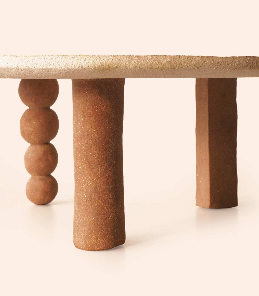 three-legged-tray-by-grau-handmade-in-portugal-3